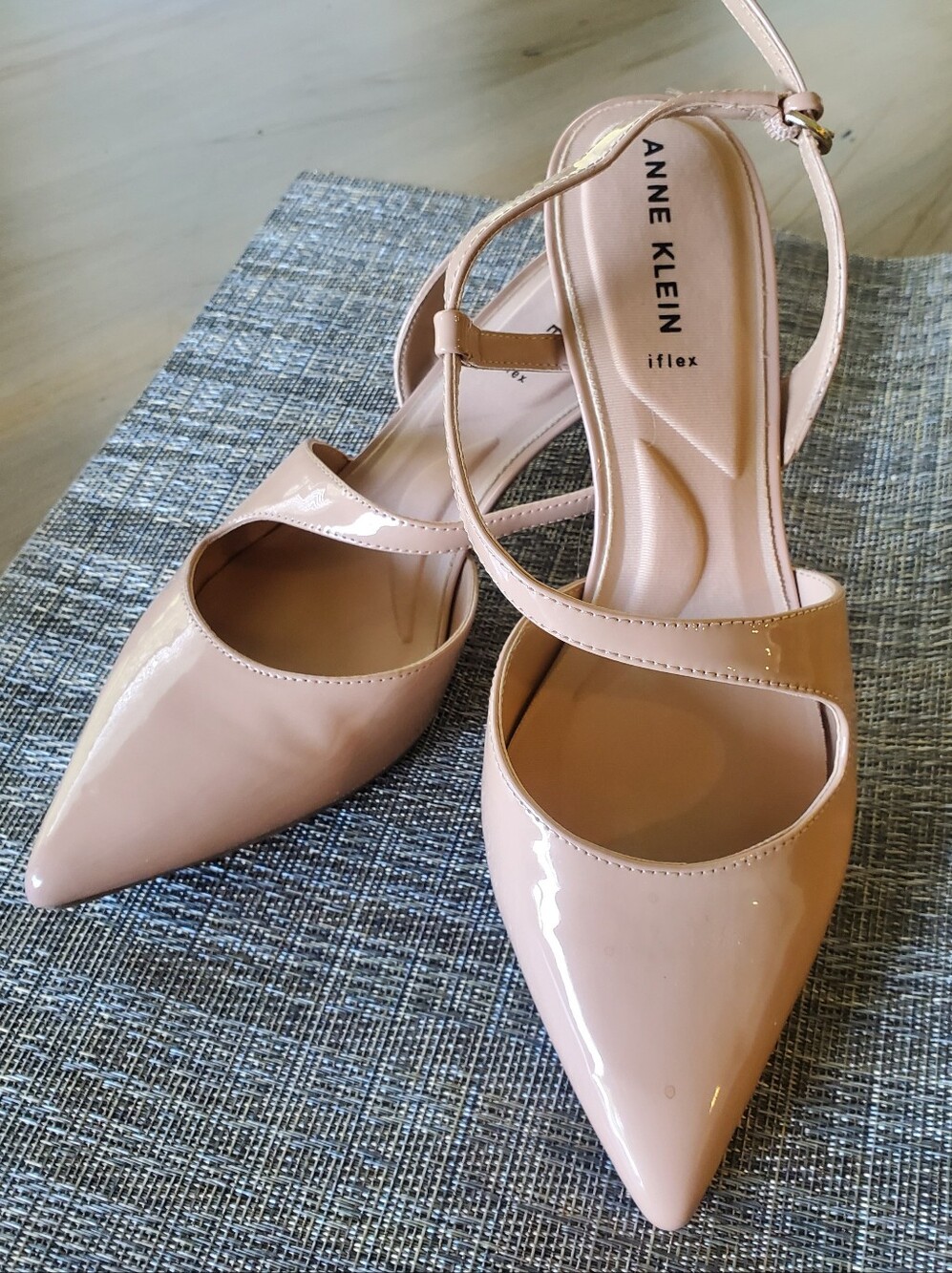 Anne Klein Iflex Women’s Pointed-Toe Slingback Pumps in Nude Size 9 - Picture 5 of 5